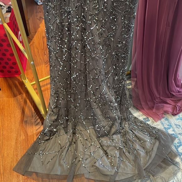 Adrianna Pappell Dark Silver/Charcoal Gray Metallic Beaded Gown - Size 14 - Picture 2 of 6